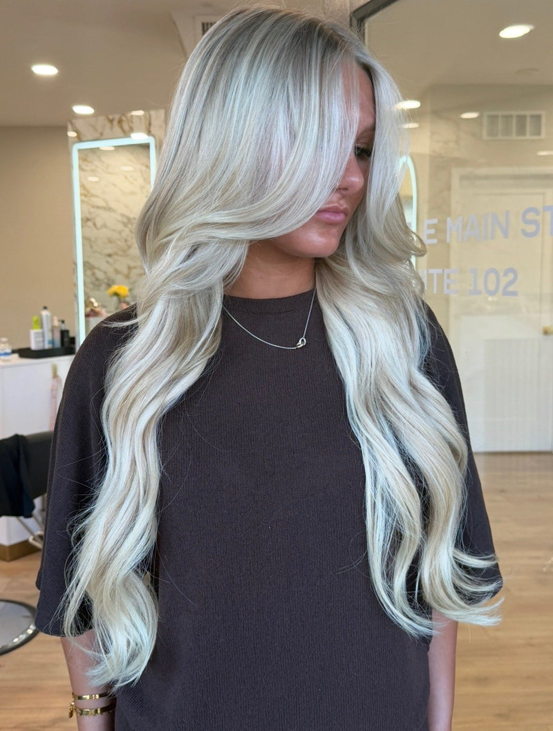 Bright platinum blonde waves