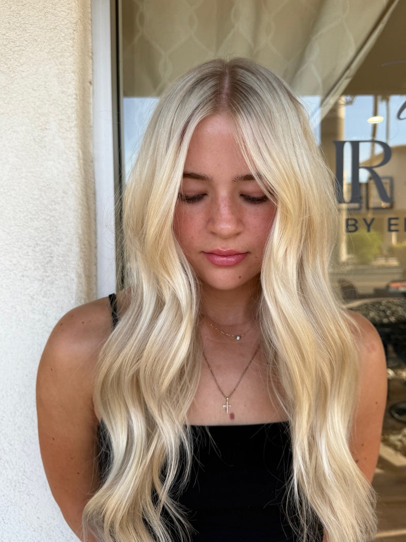 Bright blonde waves