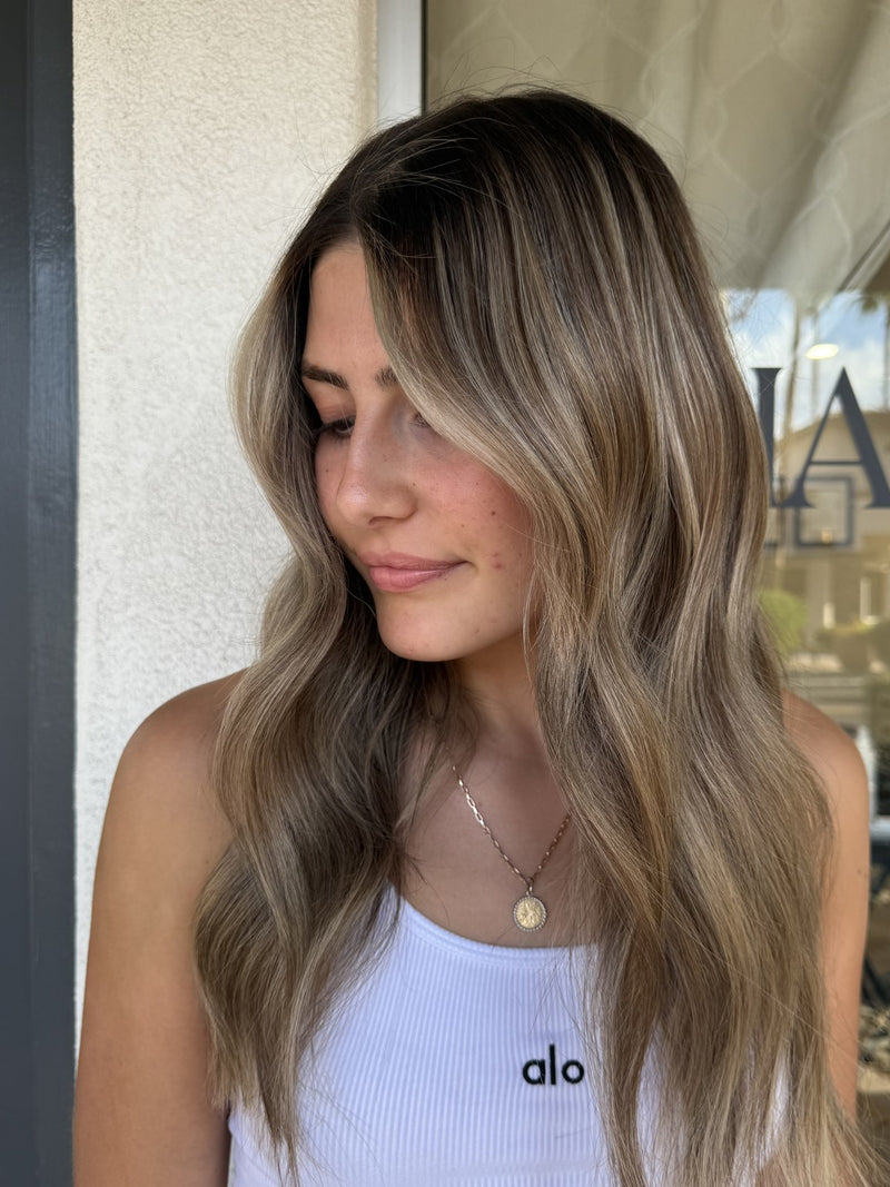 Soft bronde balayage